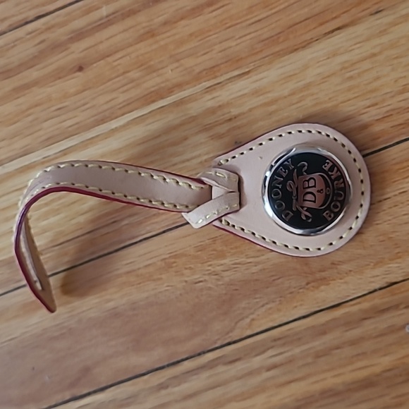 Dooney & Bourke Bag - Picture 6 of 9